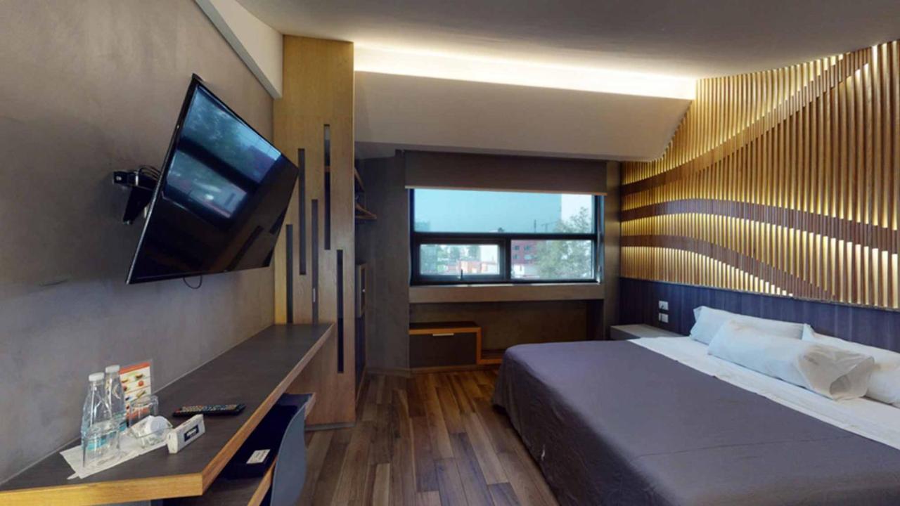 Hotel Patriotismo Città del Messico Esterno foto